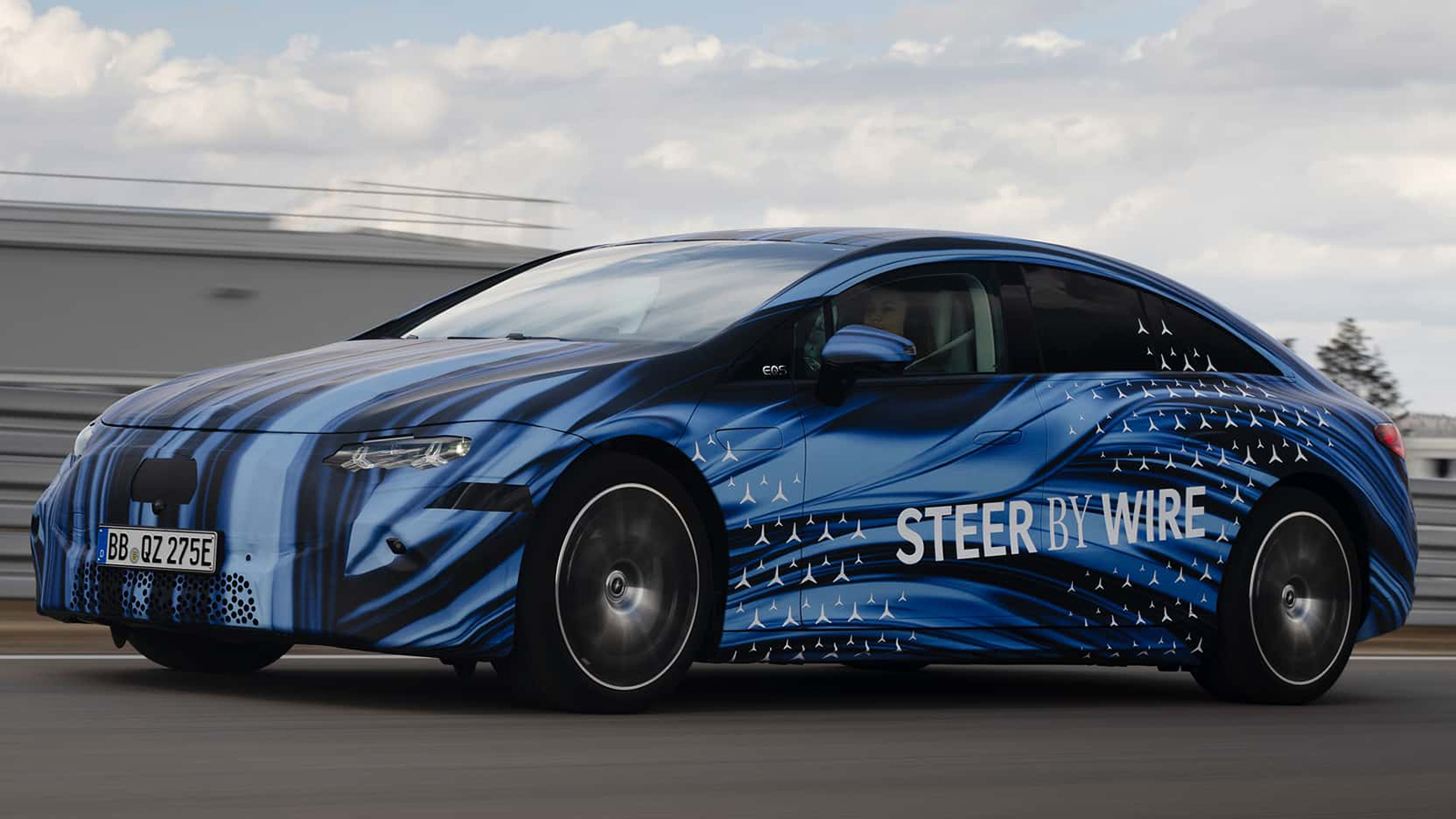 Η Mercedes υιοθετεί τιμόνι yoke για την τεχνολογία steer-by-wire